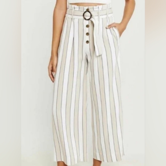 Abercrombie & Fitch Pants - Abercrombie & Fitch White & Beige Striped High-Waist Wide Leg Paperbag Pants S